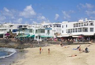 La Avenida Apartamentos Playa Blanca  Exterior photo